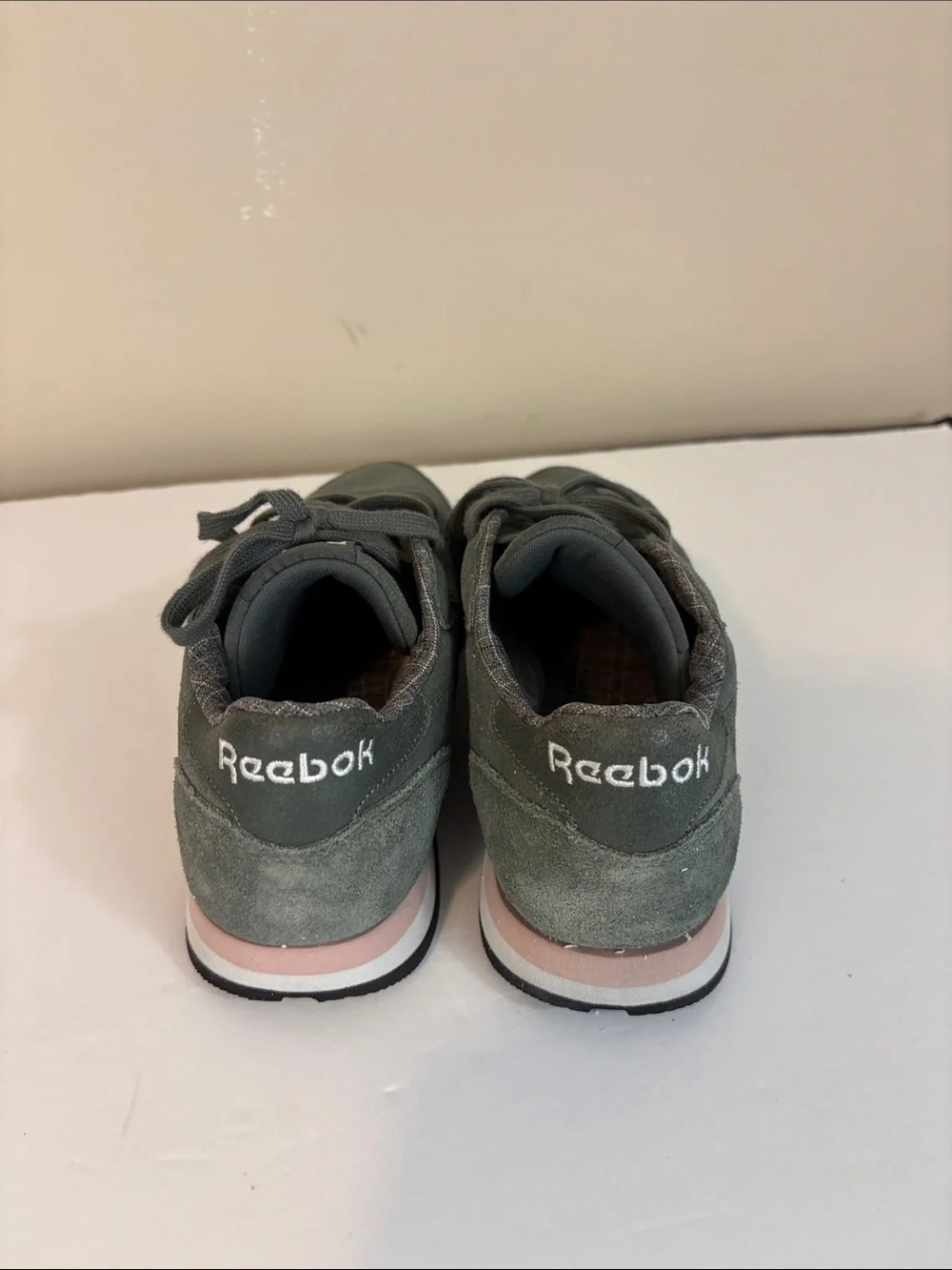 Reebok Classics as Classic Leather W&W Ironstone/ Pink/ Grey Shoes 8.5